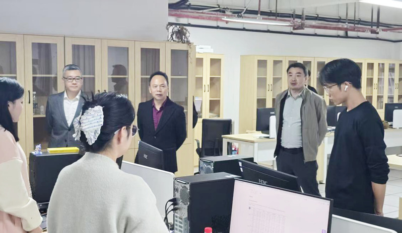 人工智能学院党委书记深入数字产...